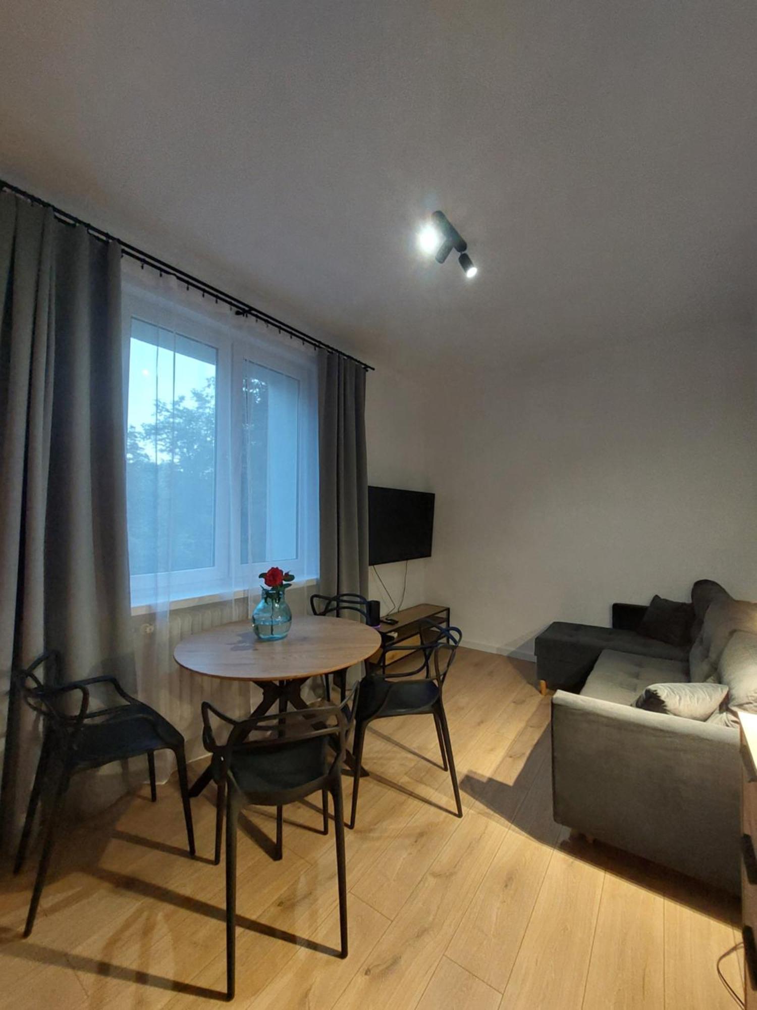 Apartament Aleja 29 Listopada Krasków Eksteriør bilde