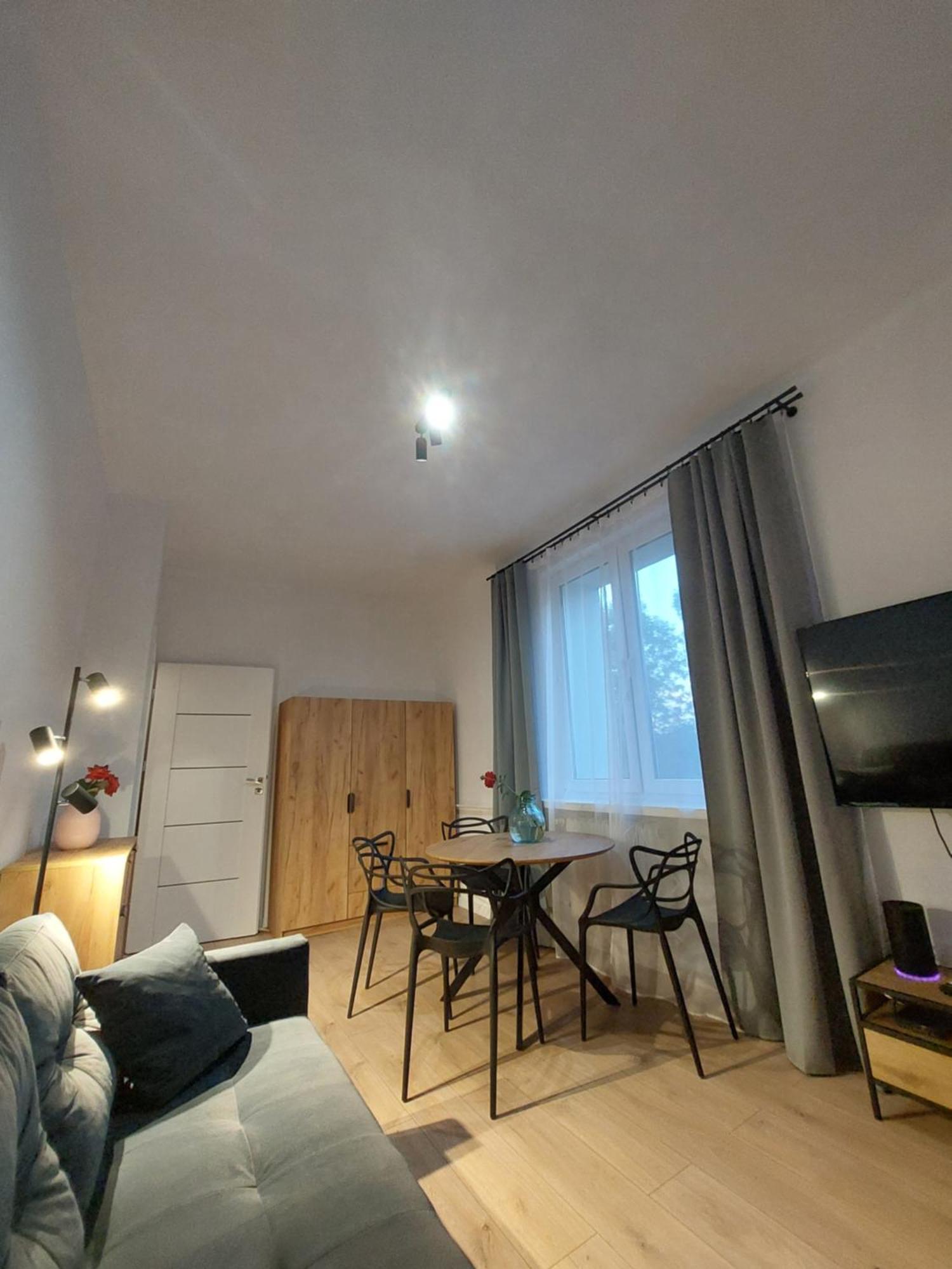 Apartament Aleja 29 Listopada Krasków Eksteriør bilde